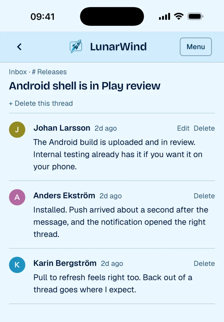 En tråd i LunarWinds iPhone-app med tre svar.